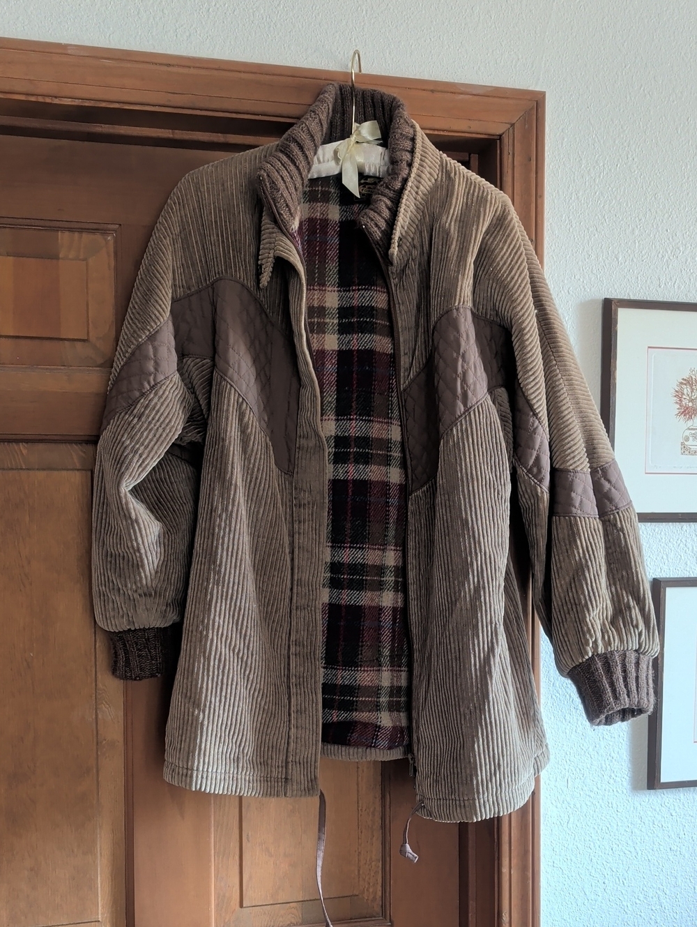 Vintage Foxland Brown Corduroy Women's Jacket with Plaid Lining